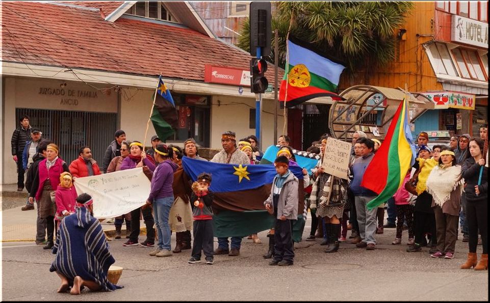 Aquí el discurso de las Comunidades Williche de Chiloé este 12 de octubre de 2015