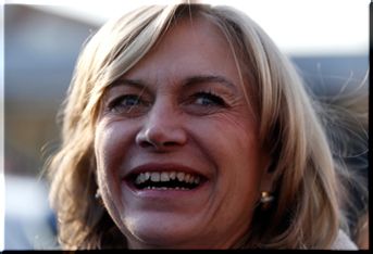 Evelyn Matthei llama a usar armamento de guerra contra el pueblo mapuche 