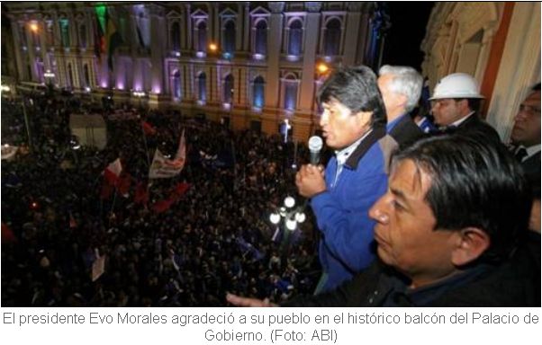 El presidente de Bolivia, Evo Morales, celebró este domingo con el pueblo de su país tras conocerse 