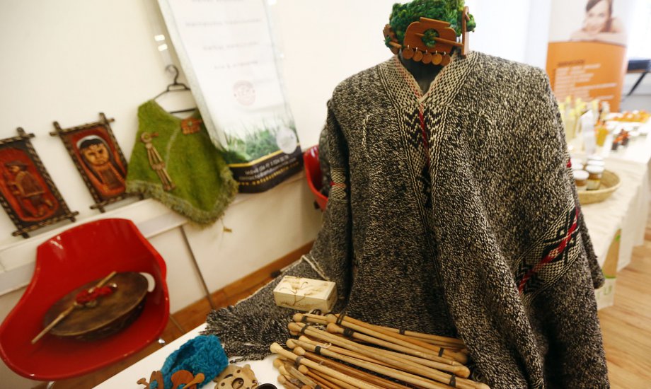 Santiago: Expo We Tripantu: Delicias mapuches se exhiben en la Corfo 