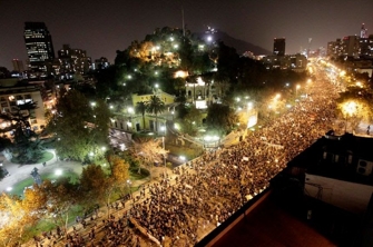 Pretenden cambiarle el nombre al Cerro Santa Lucía mediante consulta ciudadana en Santiago