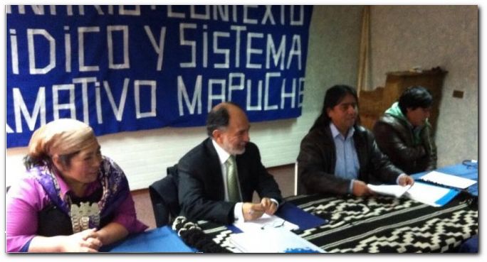 Presidente de la Corte Suprema encabeza inédita reunión con dirigentes mapuche en La Araucanía
