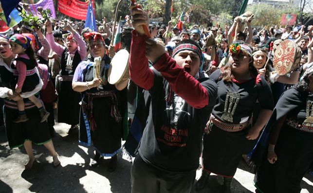 Creará Chile Ministerio de Pueblos Indígenas