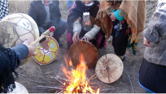 Restituye a la Comunidad Mapuche restos óseos de 2700 años de antigüedad