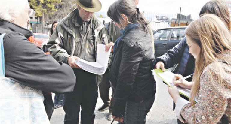 Piden que Justicia frene loteo que favoreció a un amigo de Mauricio Macri
