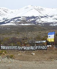 Libro "Argentina originaria" aborda temáticas que son clave para el pueblo mapuche