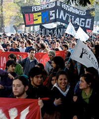 Mapuches denuncian a Juventudes Comunistas de matonaje y racismo en la Confech