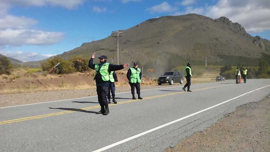 Tensión por el desalojo de activistas mapuches en campos de Benetton