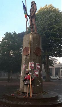 Concepción destruyeron la estatua del invasor Pedro de Valdivia