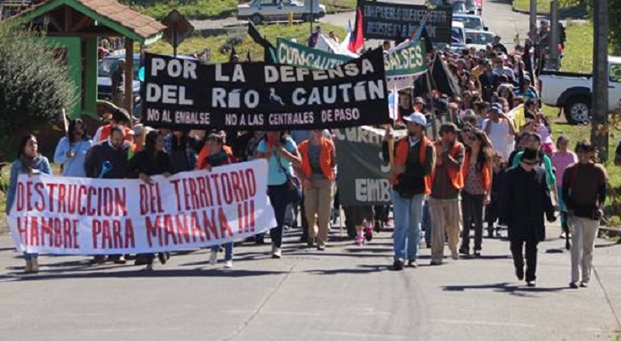El gobierno da la espalda a Curacautín