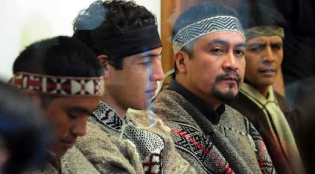 Denuncian a Gendarmería por excesos contra presos políticos mapuche tras acusaciones de Hinzpeter