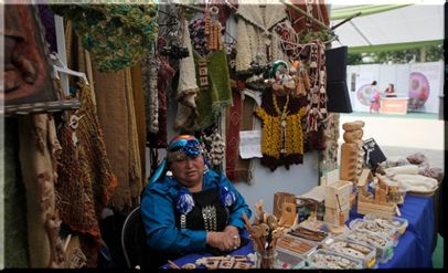 Muestra Microempresarial Indígena se instala en el Parque Bustamante