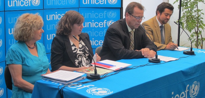 Ministerio de Desarrollo Social y Unicef lanzan libro que refleja situación de niños y niñas indígen