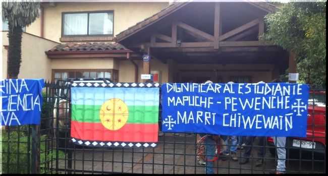 Estudiantes de hogar mapuche-pehuenche se toman dependencias de Junaeb en Los Ángeles