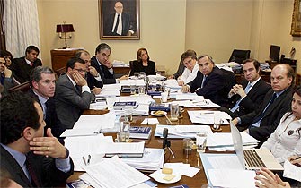 Cambios a ley antiterrorista aprobados en comisión de Constitución
