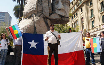 Protesta mapuche en Plaza de Armas