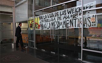 Director de OIT manifestó su preocupación por comuneros en huelga de hambre