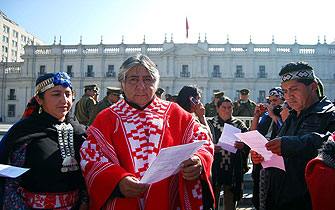 Agrupación de mapuches pide entrevista a Piñera