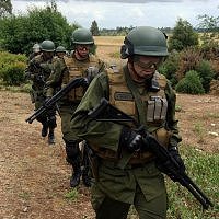Policía dispara desde helicóptero
