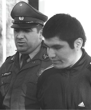 Detectan nexo entre comunero detenido y un acusado de instalar bombas