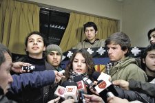 Universitarios acuerdan aceptar diálogo con el Presidente y asistirán el martes a La Moneda