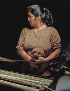 Identidad mapuche en moda de lujo
