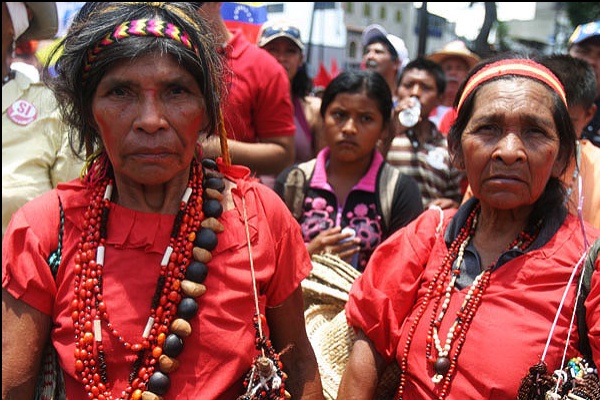 Entregan 500 firmas solicitando al gobierno poner fin a la represión y desmilitarización mapuche