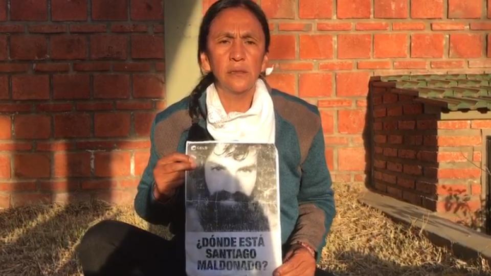 La pregunta de Sala a los gendarmes que la vigilan