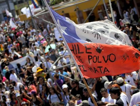 El levantamiento de Antofagasta y el ultimátum por la contaminación del grupo Luksic