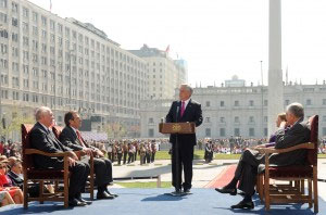 Piñera anuncia creación de una mesa de diálogo paralela