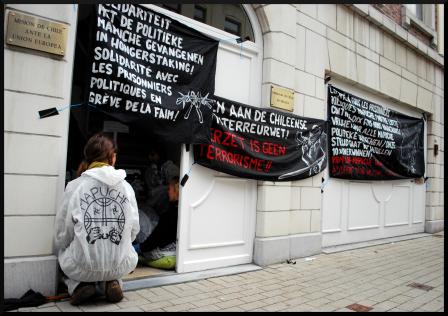 20 simpatizantes de la causa mapuche ocupan la embajada de Chile en Bélgica