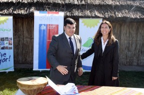 Sernam y Conadi firman convenio de colaboración en el marco del ‘Día de la Mujer Indígena’