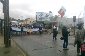 Mapuche de Los Ríos y Los Lagos marcharon reivindicando territorio en Trafún y Pilmaiquén