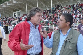 “Hinzpeter está defendiendo a la gente decente de la región”