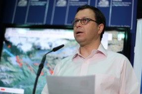 Representantes mapuche presentan recurso de amparo contra el ministro Rodrigo Hinzpeter