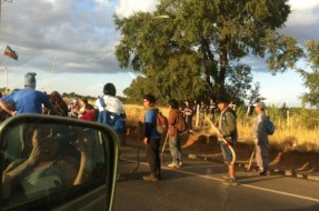Fuerte contingente policial resguarda a comuneros mapuche tras trabún en Ercilla