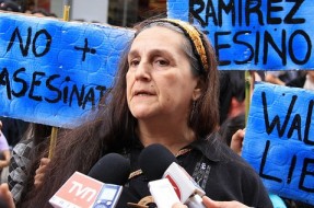 Familia de Matías Catrileo exige a Hinzpeter asumir su responsabilidad en el caso