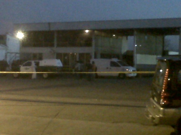 Un carabinero muerto y dos efectivos heridos tras confuso incidente entre policías en San Joaquín
