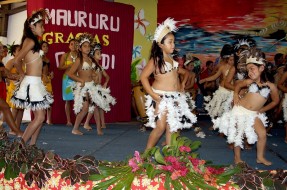 Conadi entrega recursos para educación intercultural y ancestral en niños Rapa Nui