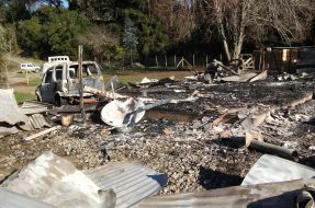3 nuevos ataques incendiarios en Arauco: Habrían encontrado panfletos de la CAM