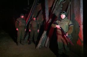 Encapuchados disparan contra carabineros y queman casa en fundo de empresario agrícola de Ercilla