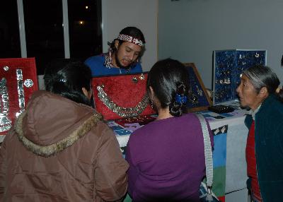 Comunidades aborígenes exhiben sus trabajos 