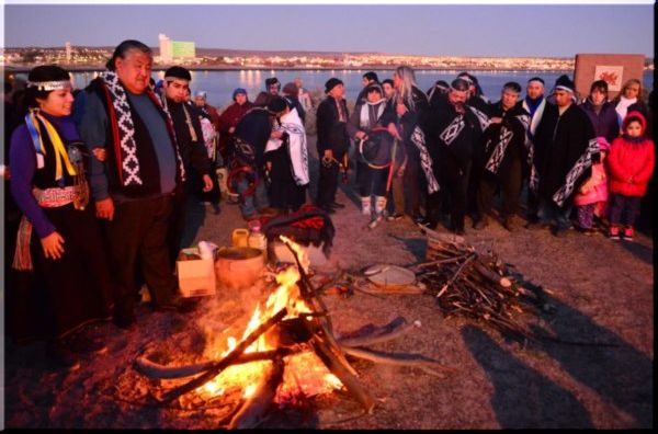 Argentina, Puerto Madryn: Rogativa Mapuche por el aniversario del desembarco galés