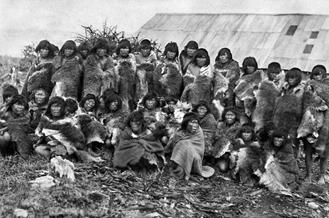 Es imprescindible que el Estado reconozca el genocidio del pueblo selk’nam