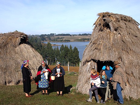 Destacaron a la ruca mapuche como un símbolo turístico en La Araucanía