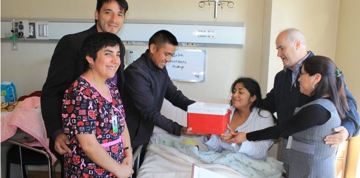 Servicio de Salud Arauco entrega primera placenta a familia mapuche de Tirúa